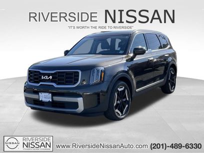 Used 2023 Kia Telluride S w/ S Sunroof Package