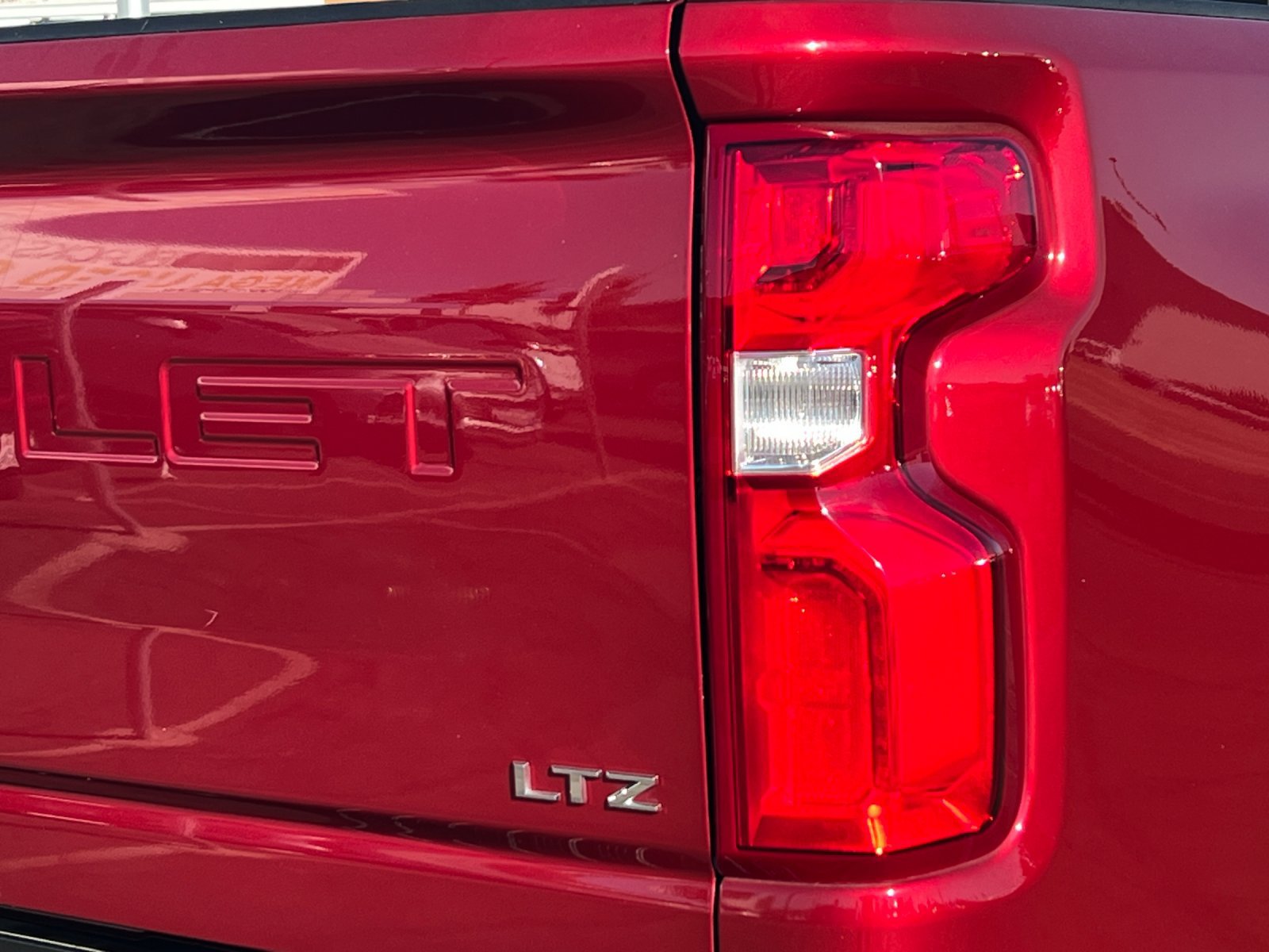 Used 2020 Chevrolet Silverado 3500 LTZ w/ LTZ Premium Package AWD/4WD image 27