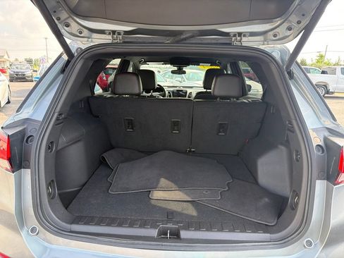 Used 2024 Chevrolet Equinox RS FWD image 13