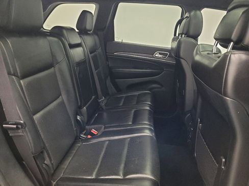 Used 2019 Jeep Grand Cherokee Limited w/ Luxury Group II image 19