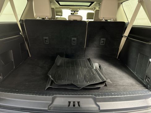 Used 2022 Ford Expedition Max XLT image 27