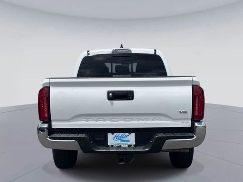 Used 2023 Toyota Tacoma SR5 RWD image 5