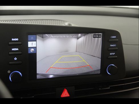 Certified 2025 Hyundai Elantra Sport FWD image 12