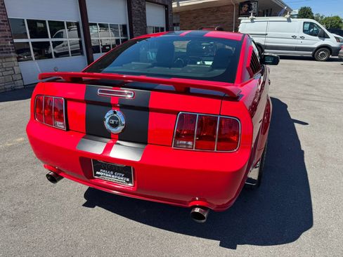 Used 2006 Ford Mustang GT Premium RWD image 14