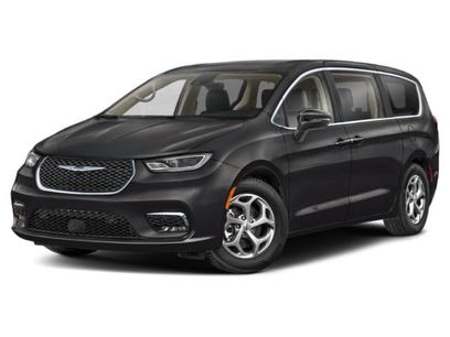 Used 2025 Chrysler Pacifica Limited