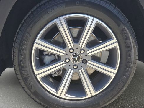 Used 2022 Mercedes-Benz GLS 450 4MATIC image 39