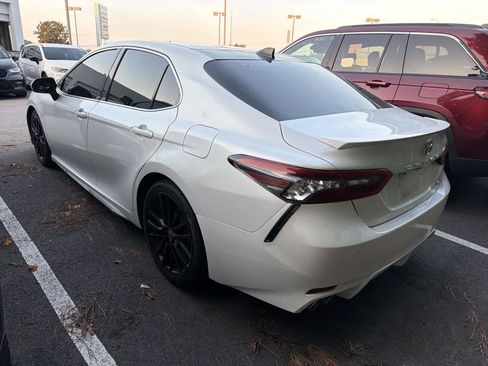 Used 2022 Toyota Camry XSE FWD image 6