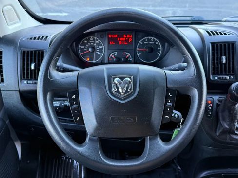Used 2020 RAM ProMaster 2500 w/ Premium Appearance Group image 10
