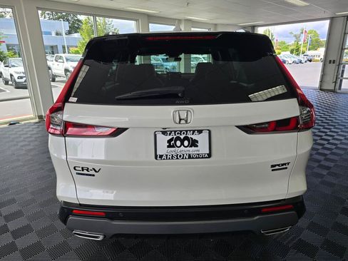 Used 2026 Honda CR-V Sport Touring image 4