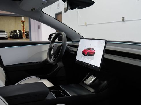 Used 2024 Tesla Model 3 Performance AWD/4WD image 30