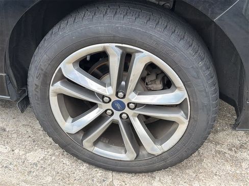 Used 2018 Ford Edge Sport image 8