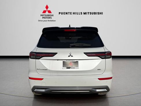 New 2026 Mitsubishi Outlander SEL FWD image 6