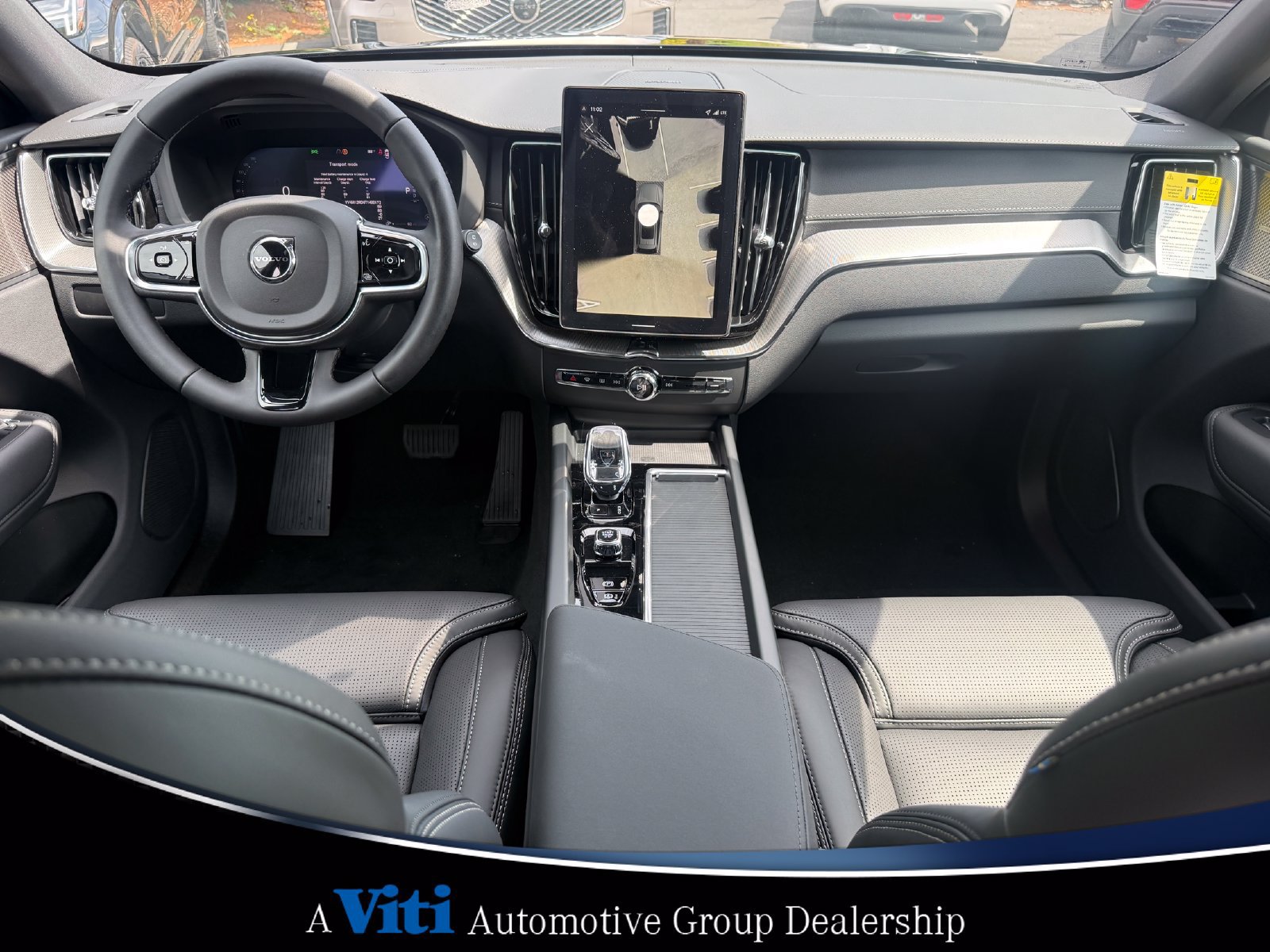 Used 2026 Volvo XC60 B5 Ultra w/ Climate Package AWD/4WD image 2