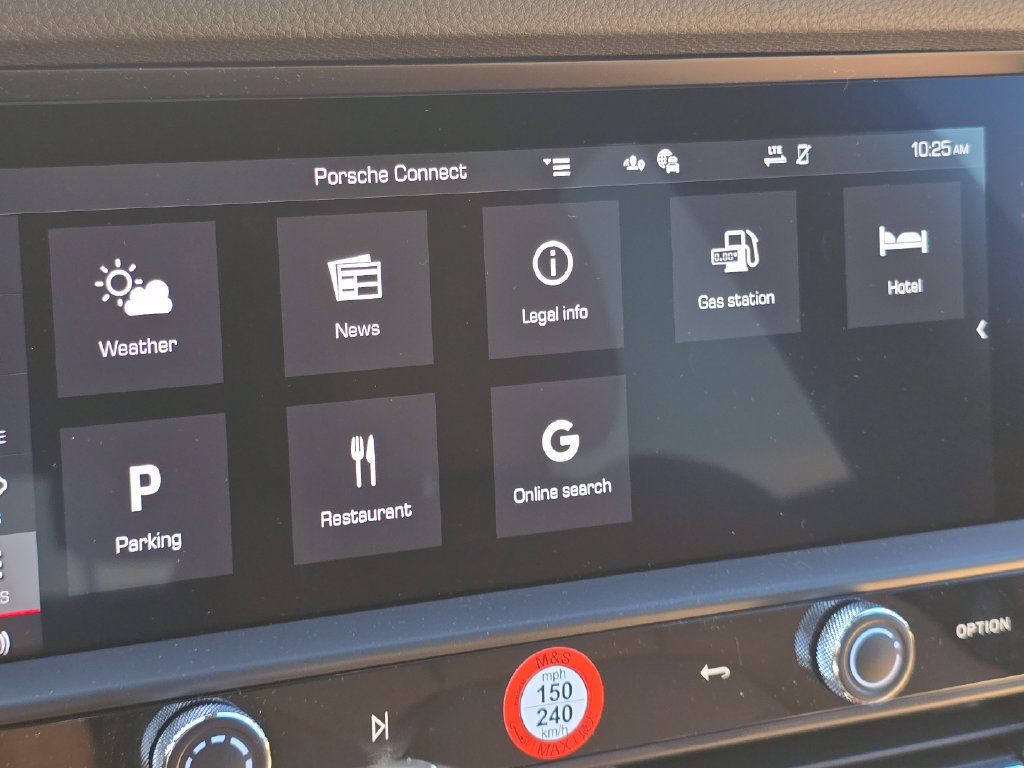 Certified 2026 Porsche Macan AWD/4WD image 32