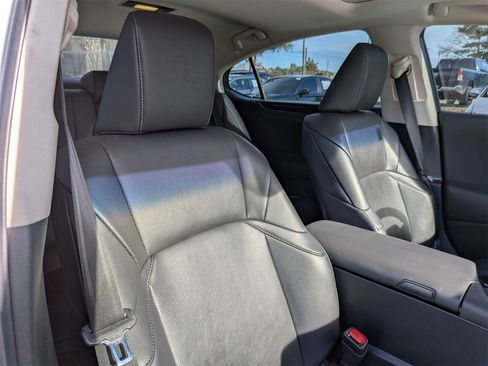 Used 2019 Lexus ES 300h w/ Premium Package image 38