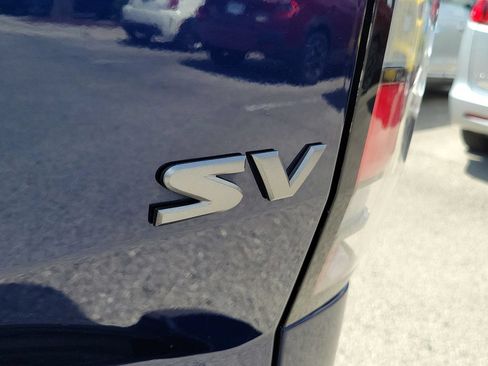 Used 2023 Nissan Frontier SV RWD image 7