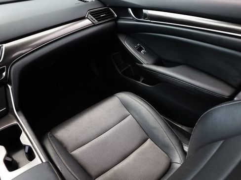 Used 2019 Honda Accord Sport image 25