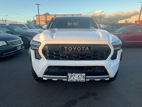 Used 2024 Toyota Tacoma 4x4 Double Cab Hybrid image 8