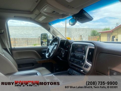 Used 2015 GMC Sierra 3500 SLT AWD/4WD image 34