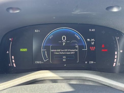 Used 2025 Toyota Camry SE w/ Convenience Package FWD image 24