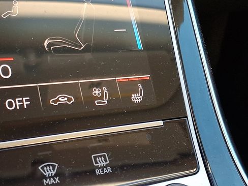 Used 2023 Audi Q8 Prestige image 26