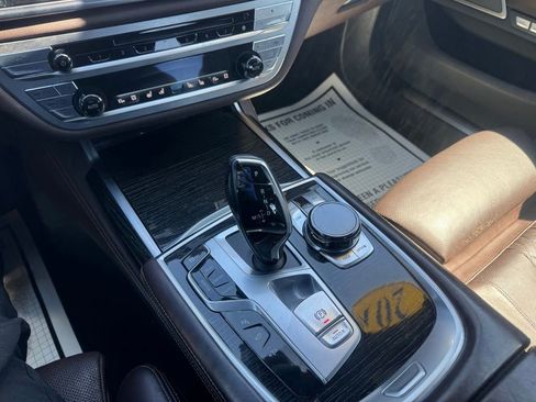 Used 2016 BMW 750i xDrive AWD/4WD image 43