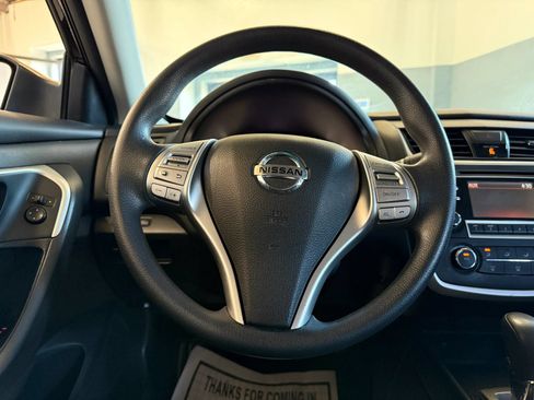 Used 2018 Nissan Altima 2.5 S w/ S Convenience Package FWD image 13
