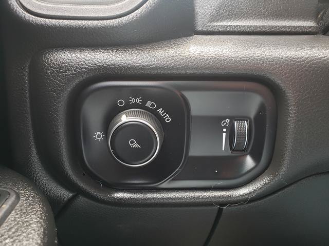 Used 2024 RAM 2500 Tradesman w/ Chrome Appearance Group AWD/4WD image 29