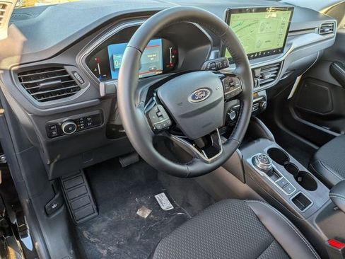 New 2026 Ford Escape SE image 11