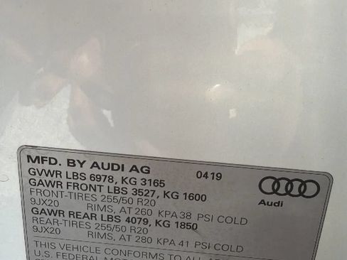 Used 2019 Audi e-tron Premium Plus AWD/4WD image 33