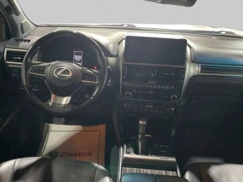 Used 2023 Lexus GX 460 Luxury w/ Accessory Package AWD/4WD image 14