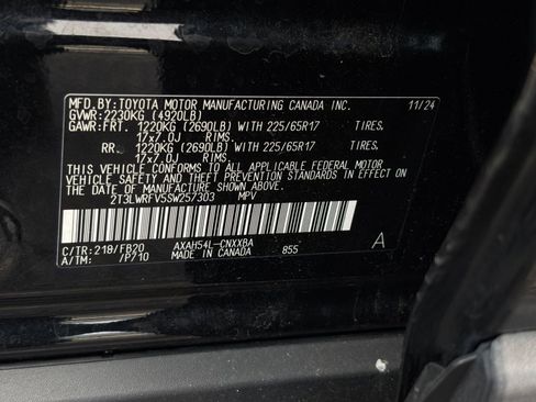 Used 2025 Toyota RAV4 LE image 28