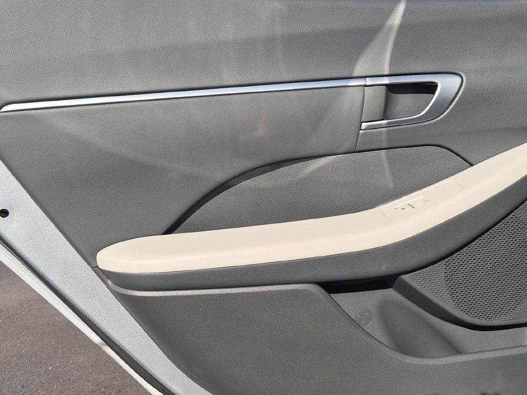 Used 2025 Hyundai Sonata SEL FWD image 27