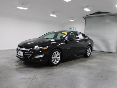 Used 2024 Chevrolet Malibu LT image 4