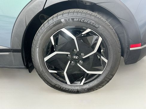 Used 2024 Hyundai Ioniq 5 SEL RWD image 11