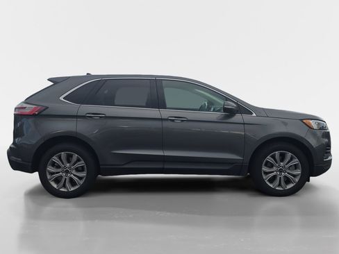 Used 2024 Ford Edge Titanium image 6