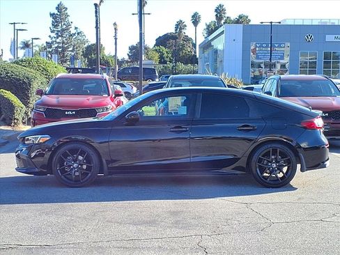 Used 2023 Honda Civic Sport image 2