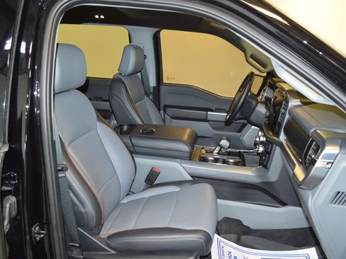 Used 2025 Ford F150 Lariat w/ Equipment Group 501A Mid AWD/4WD image 11