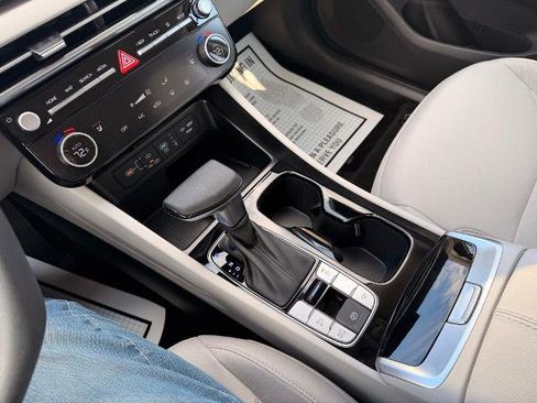 Used 2025 Hyundai Tucson SEL image 19