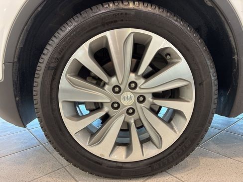 Used 2020 Buick Encore Preferred image 14