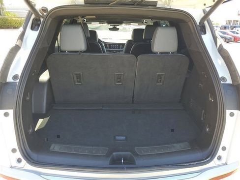 Used 2024 Buick Enclave Premium image 34