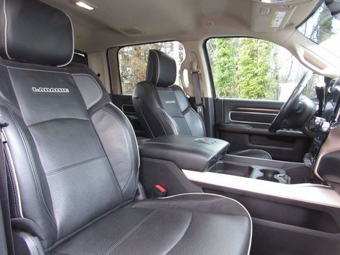 Used 2022 RAM 2500 Laramie image 25