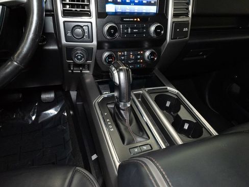 Used 2020 Ford F150 Platinum w/ Equipment Group 701A Luxury AWD/4WD image 22