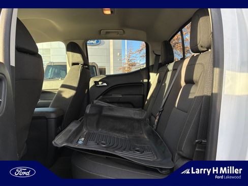 Used 2016 Chevrolet Colorado LT w/ LT Convenience Package image 17