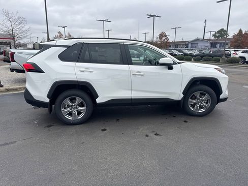 New 2025 Toyota RAV4 XLE image 6