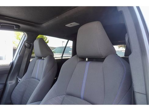 Used 2024 Toyota Corolla Cross AWD Hybrid w/ Moonroof Package image 11