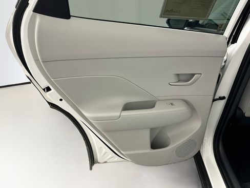 Used 2025 Hyundai Kona SEL AWD/4WD image 27
