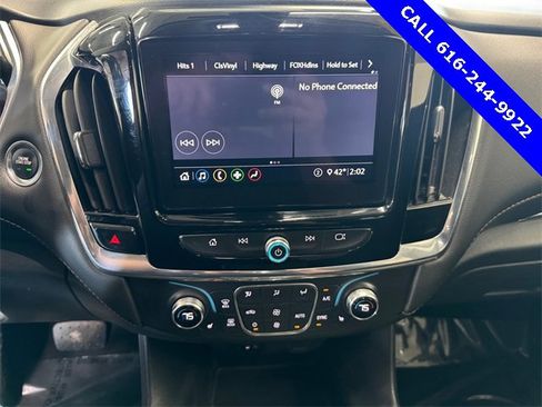 Used 2020 Chevrolet Traverse LT w/ Driver Confidence II Package image 10