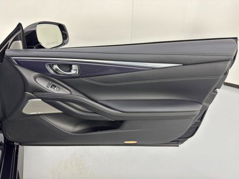 Used 2017 INFINITI Q60 3.0t Sport image 41