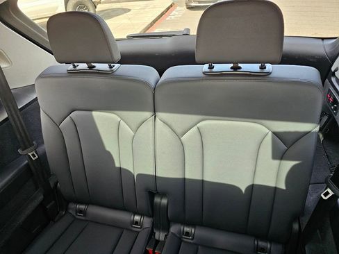 Used 2023 Audi Q7 3.0T Premium Plus image 12